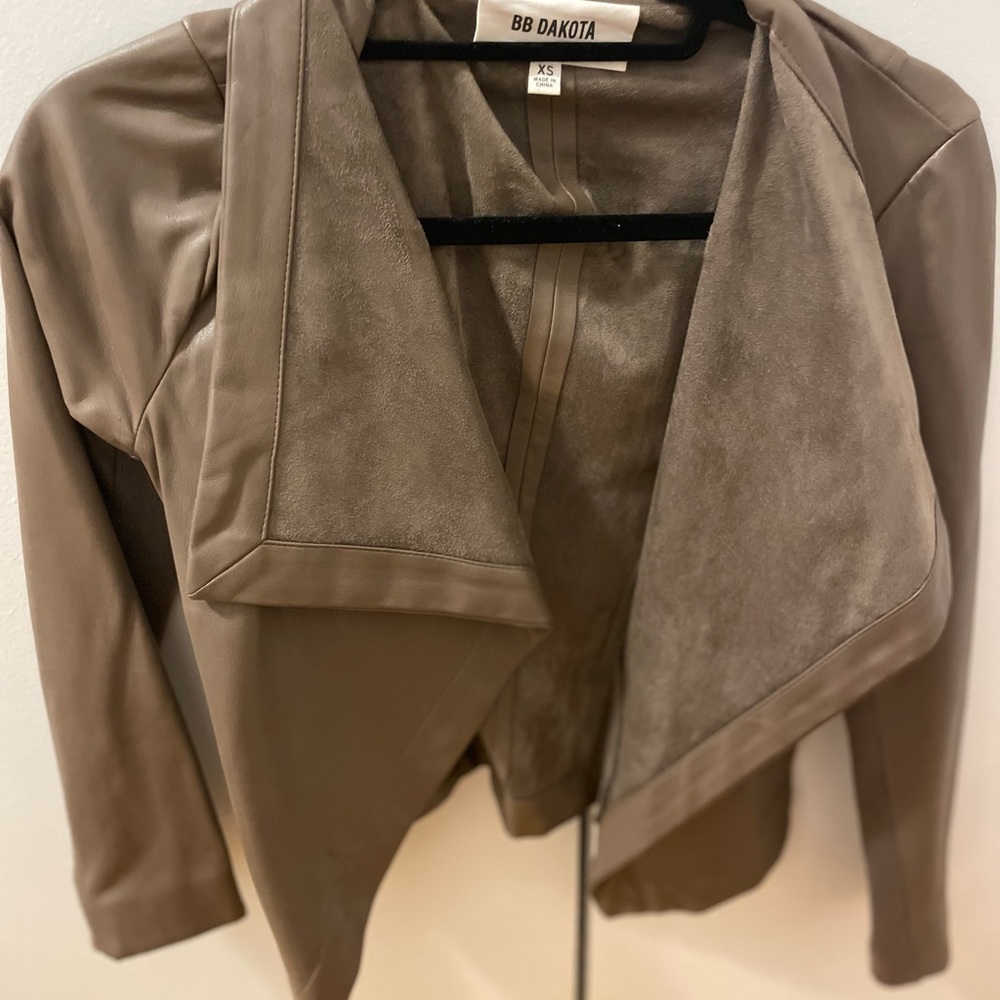 Bb Dakota olive green leather jacket